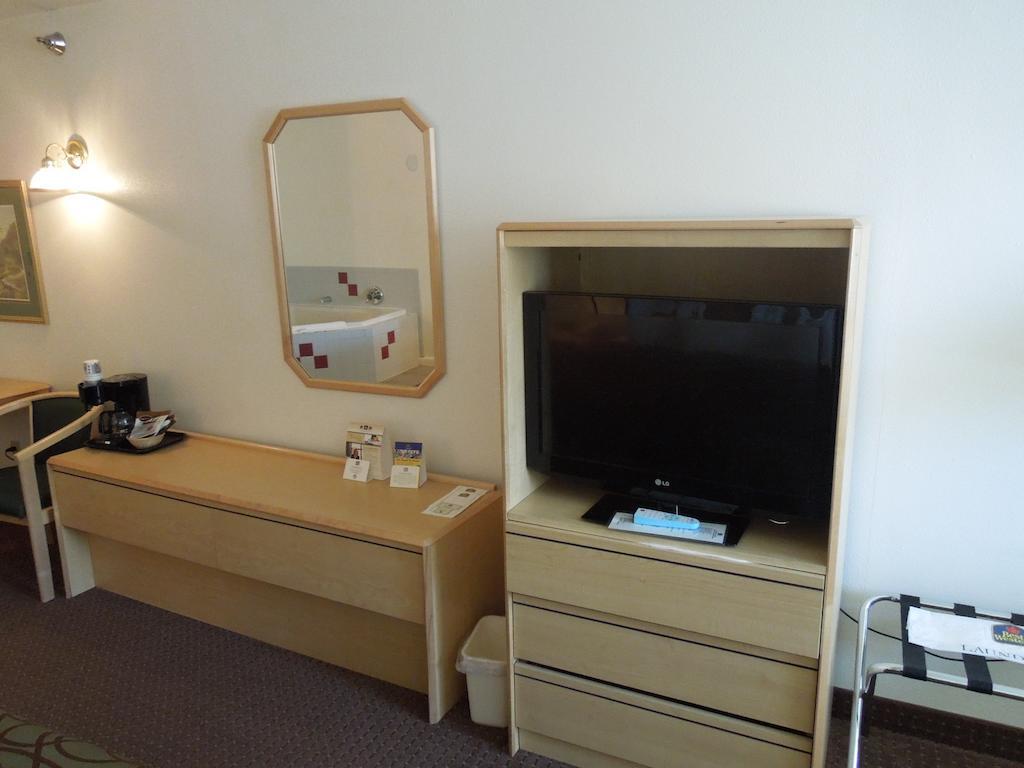 At Lander, Travelodge By Wyndham 2* Lander