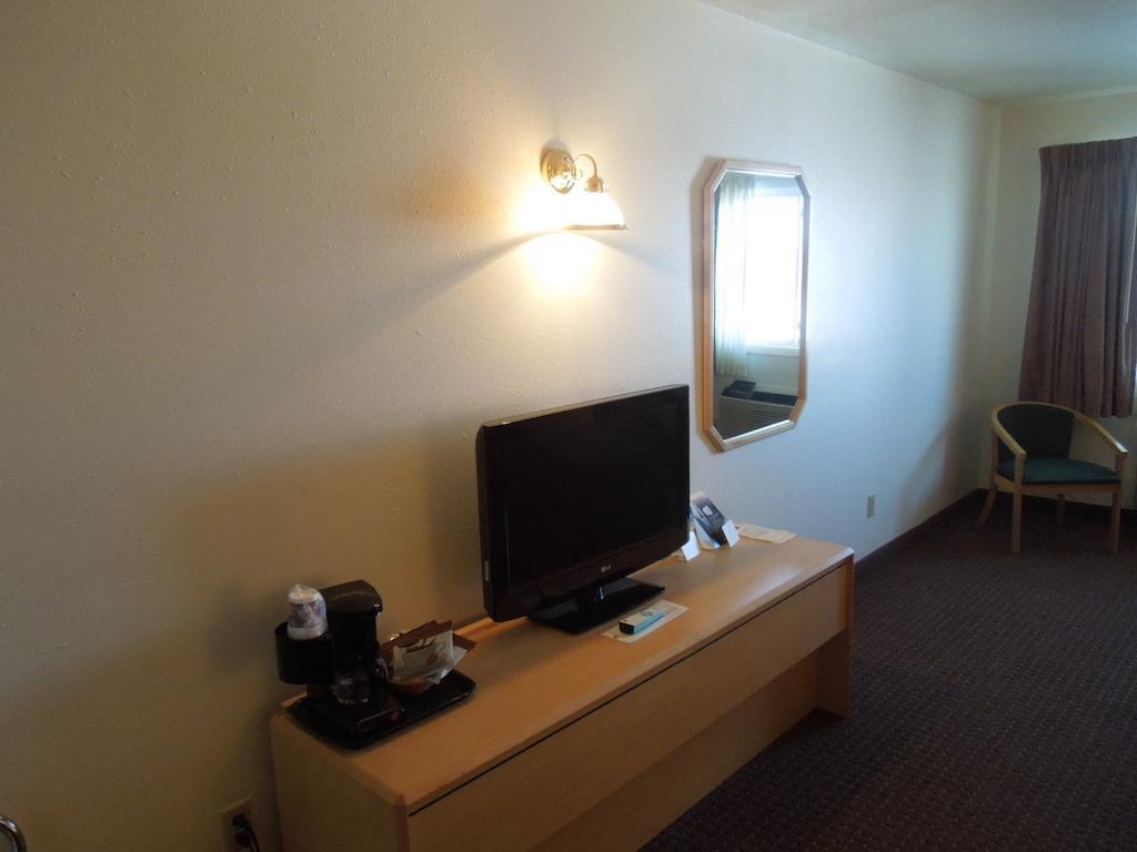 At Lander, Travelodge By Wyndham