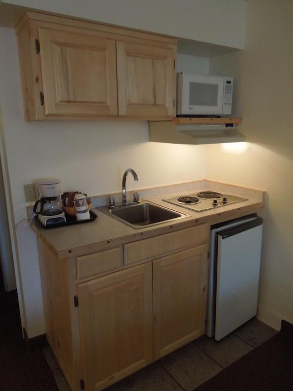 At Lander, Travelodge By Wyndham Hotel 2*