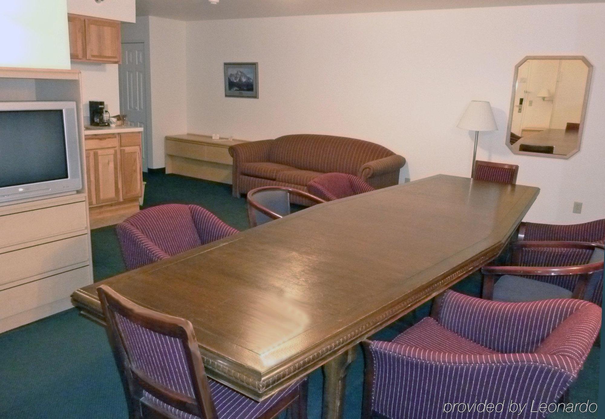 Hotel At Lander, Travelodge By Wyndham 2*